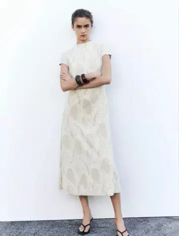 ZARA 텍스처 원피스 M