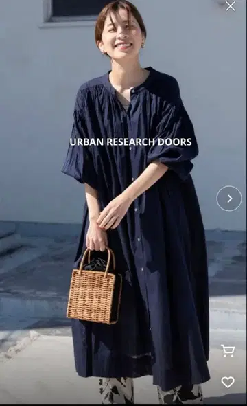 어반 리서치 도어스 볼륨 코튼 보일 원피스 네이비