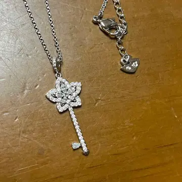 SWAROVSKI 목걸이