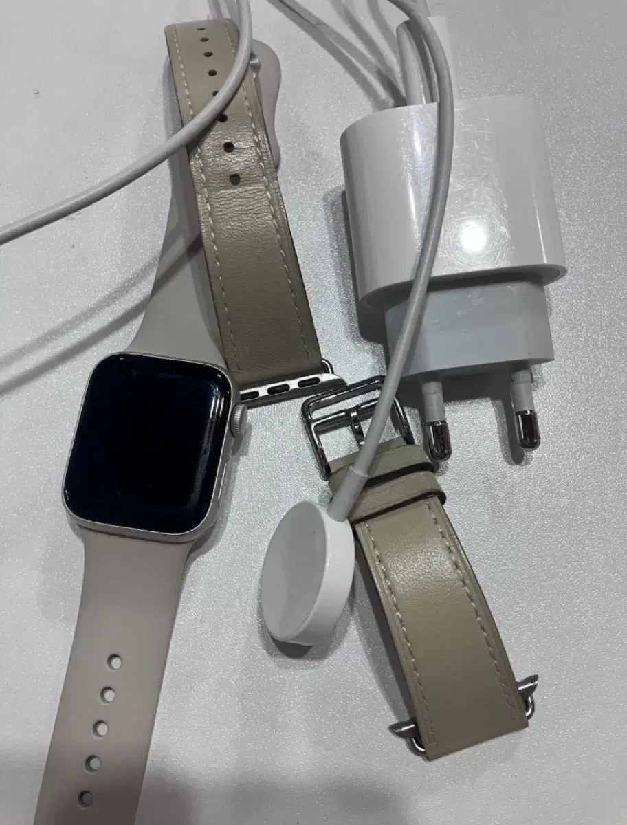 애플워치 SE2 40mm 화이트