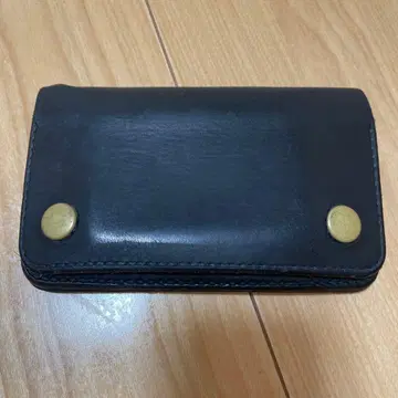 가죽 컴팩트 지갑 블랙