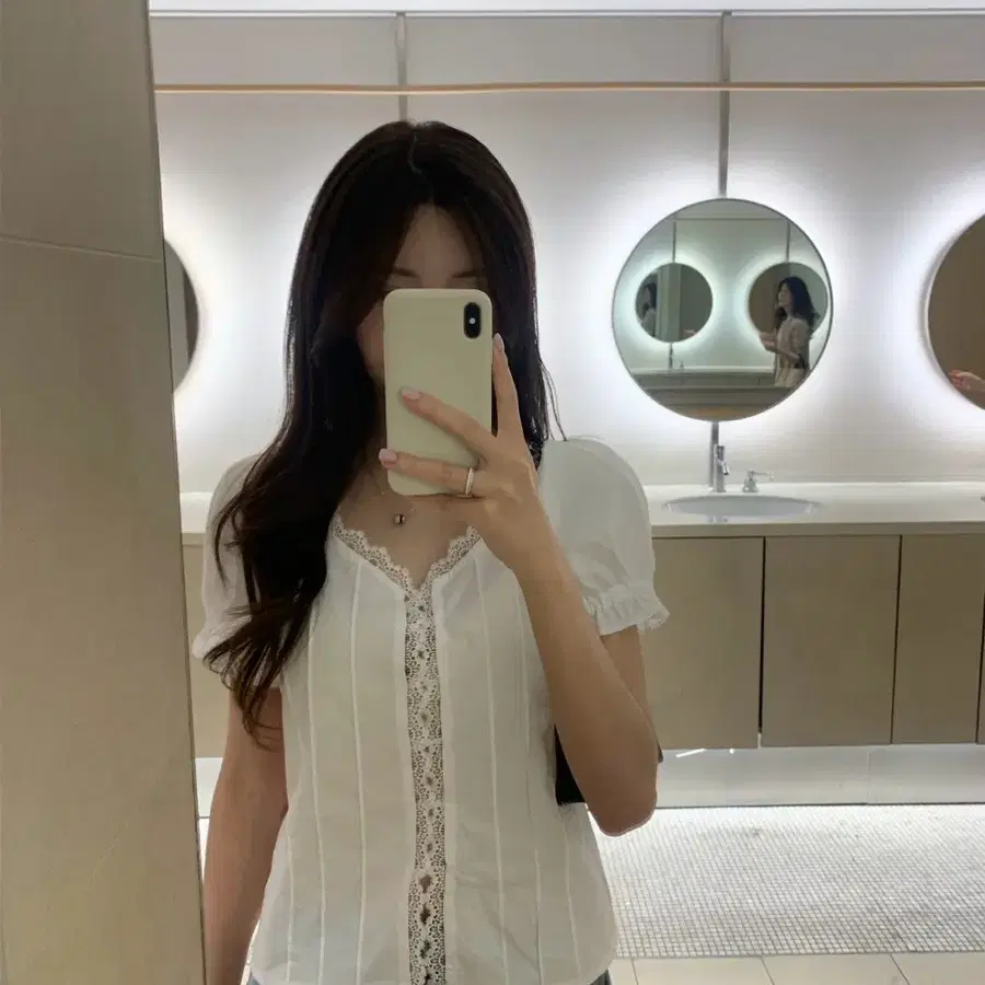 르베샵 샵르베 sue blouse 팝니다