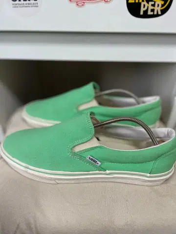 VANS Slip-On 라이트 그린 스니커즈