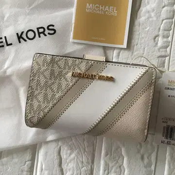 새상품 마이클코어스 MICHEAL KORS 지갑 화이트