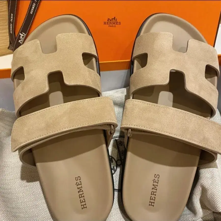 에르메스 시프레 샌들 베이지