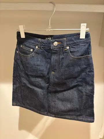 A.P.C JUMPSTANDARD 스커트