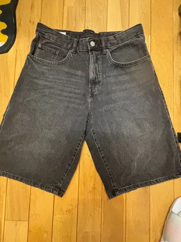 ZARA 블랙 데님 숏팬츠