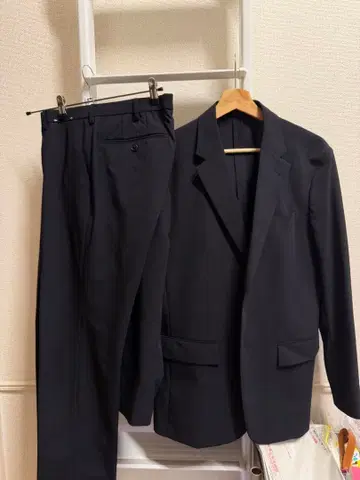 주말 한정 가격 인하! 상하의 세트 유니클로 UNIQLO 수트 네이비 네이비 컬러