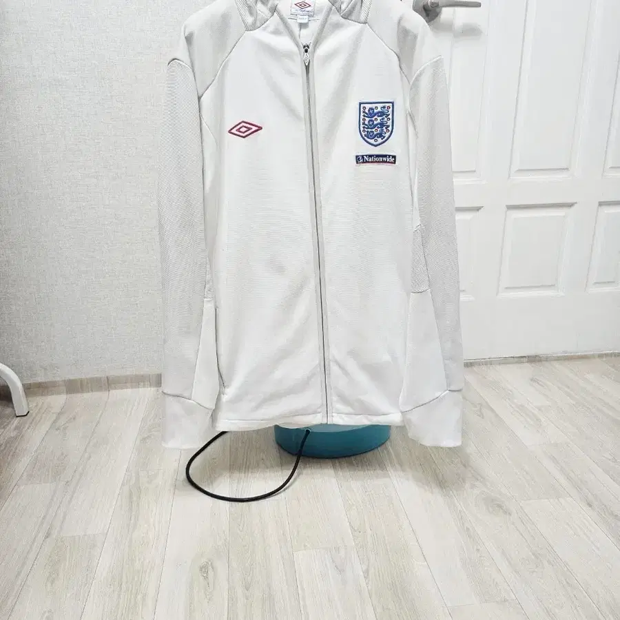 (105~110)XL 우주매물 엄브로 잉글랜드 [화이트] 트랙탑 집업자켓