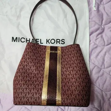 MICHAEL KORS 로고 원숄더백 미사용 새상품