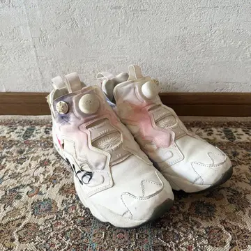 Reebok INSTAPUMP FURY 스니커즈