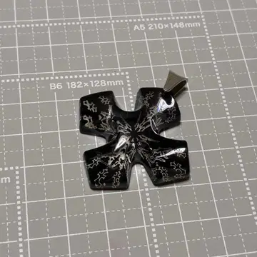 레어 Baccarat Spirit 크로스 펜던트 탑 단종품