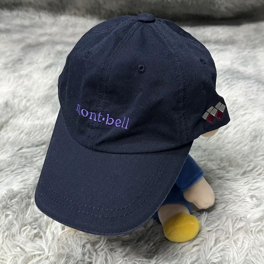 몽벨 로고 볼캡