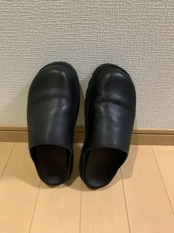 ZARA Vibram 밑창 샌들 블랙