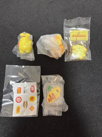 폼폼푸딩 산리오 캡슐 토이 가챠가챠 참