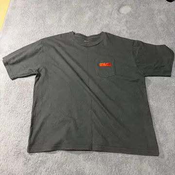 RVCA 포켓 T셔츠 L 사이즈