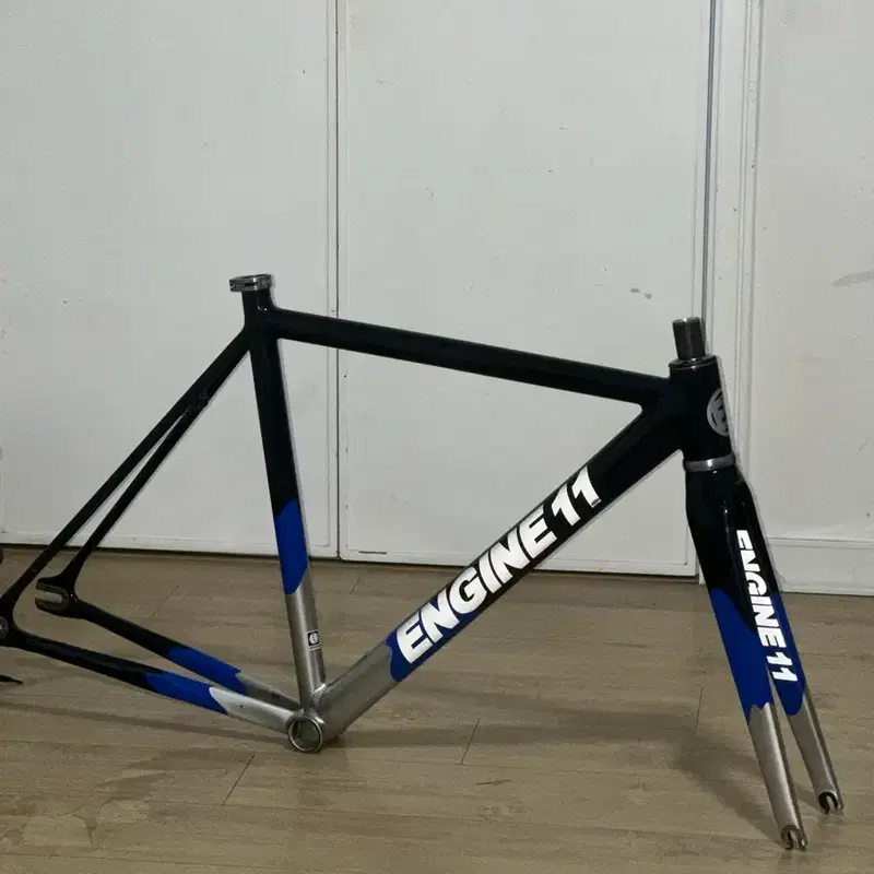 엔진11크릿디 오션블루 프레임셋 대차합니다