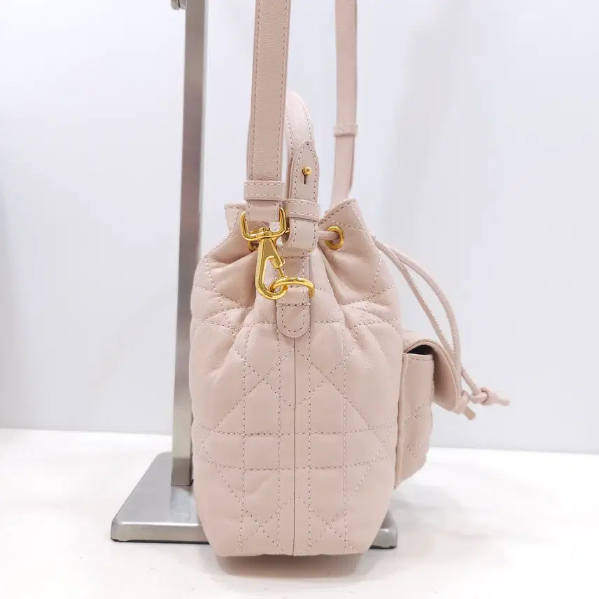 디올 카로 미니 버킷백 M3369UNOZ M413 사진 3
