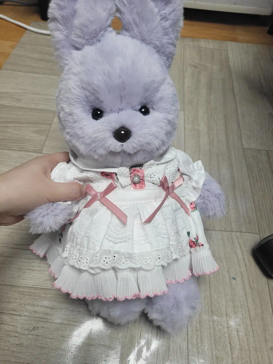 테디테일즈 레나버니 라벤더 m + 옷 포함 판매합니다