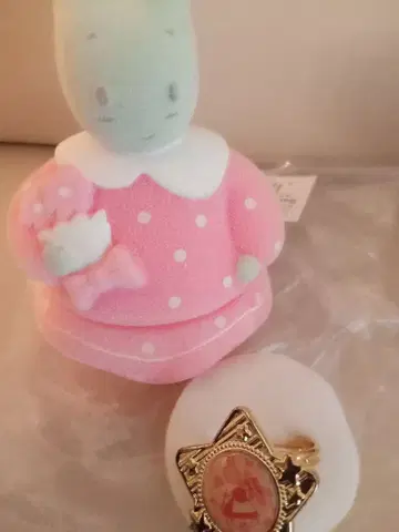 새상품 산리오 마론 크림 플로키 반지 케이스 엄선 택 포함