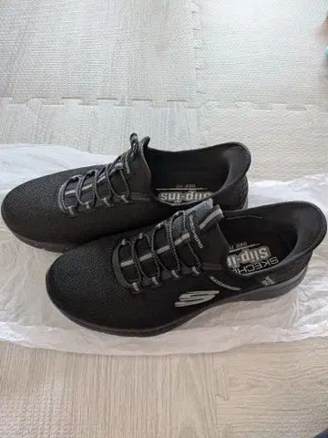 SKECHERS Slip-ins 스니커즈 블랙 방수
