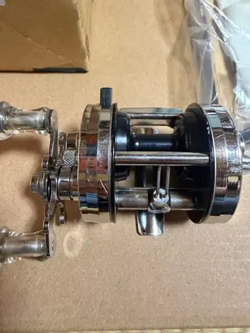 아부 앰버서더 2500C IAR 크롬