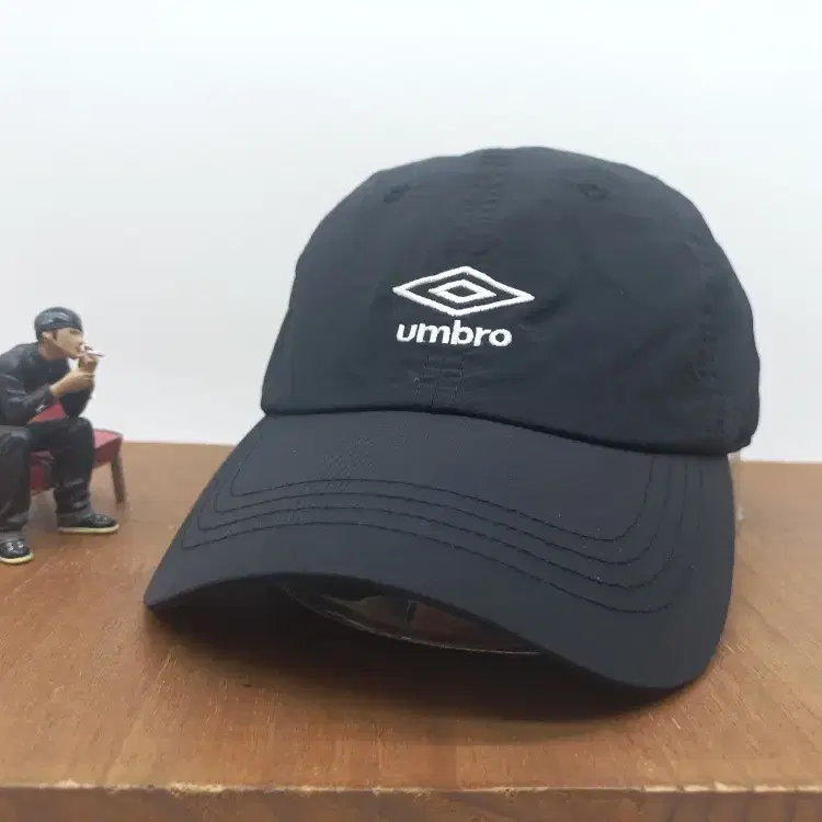 엄브로 스포츠 볼캡 모자 클래식 나일론 블랙