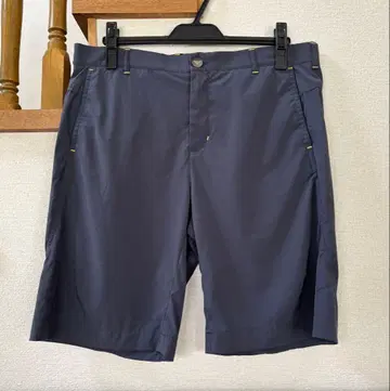 EA7 EMPORIO ARMANI 숏팬츠 네이비