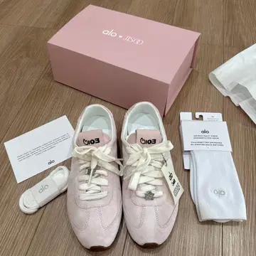 alo JISOO 콜라보 스니커즈, 삭스