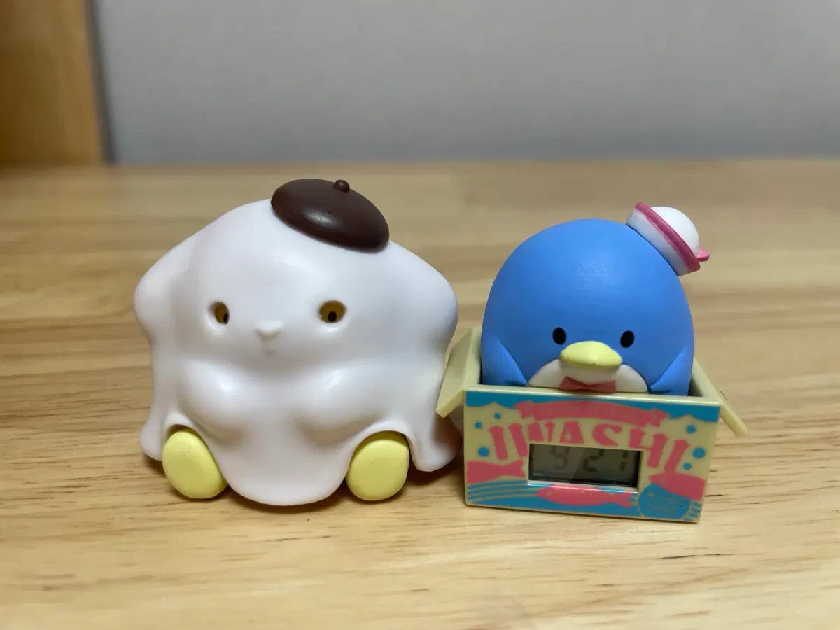 산리오 피규어 일괄 (오싹 코스프레 폼폼푸린,턱시도샘 박스 시계)