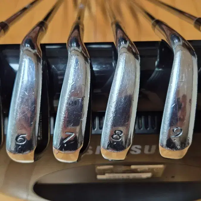 PRGR ID BLACK FORGED 아이언 세트 판매합니다.