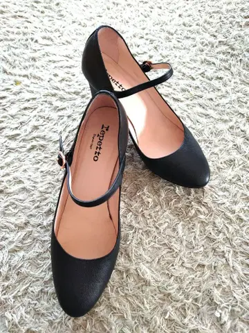[ 새상품급 ] Repetto 스트랩 펌프스 블랙 38.5 힐 7cm