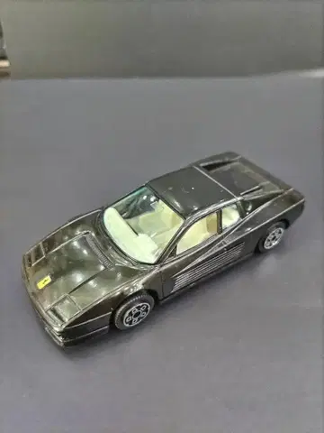 단종 레어템 브라보제 Ferrari Testarossa