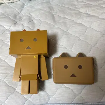 요츠바랑! 단보 피규어 저금통 파우치 세트
