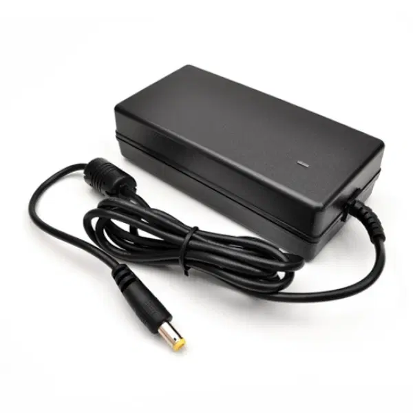 19V 3.42A 어댑터 [내경2.0~2.5mm/외경5.5mm]
