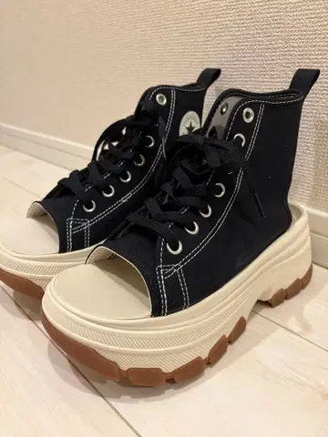 ALL STAR TREKWAVE CUTOUT SANDAL
