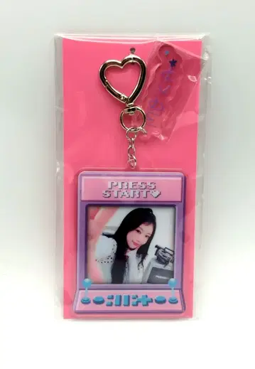 ILLIT PRESS START in JAPAN MOKA 아크릴 키홀더
