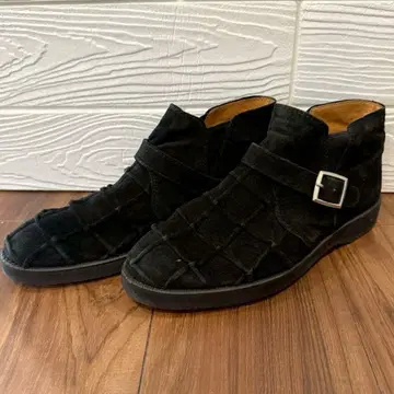 비브람 크레센트 그린 스웨이드 숏부츠 블랙 24.5cm
