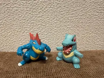 몬코레 피규어 오오타치 와니노코 2체 세트
