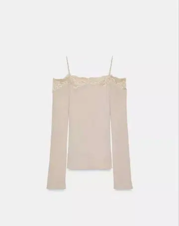 zara 대비 오프숄더 t셔츠 미리냐 착용