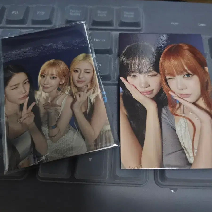 르세라핌 후드집업 유닛포카