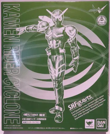 반다이 S.H.Figuarts 가면라이더W(더블) 가면라이더 사이클론