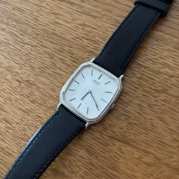 SEIKO 쿼츠 손목시계 스퀘어 실버 남성용 작동 미확인