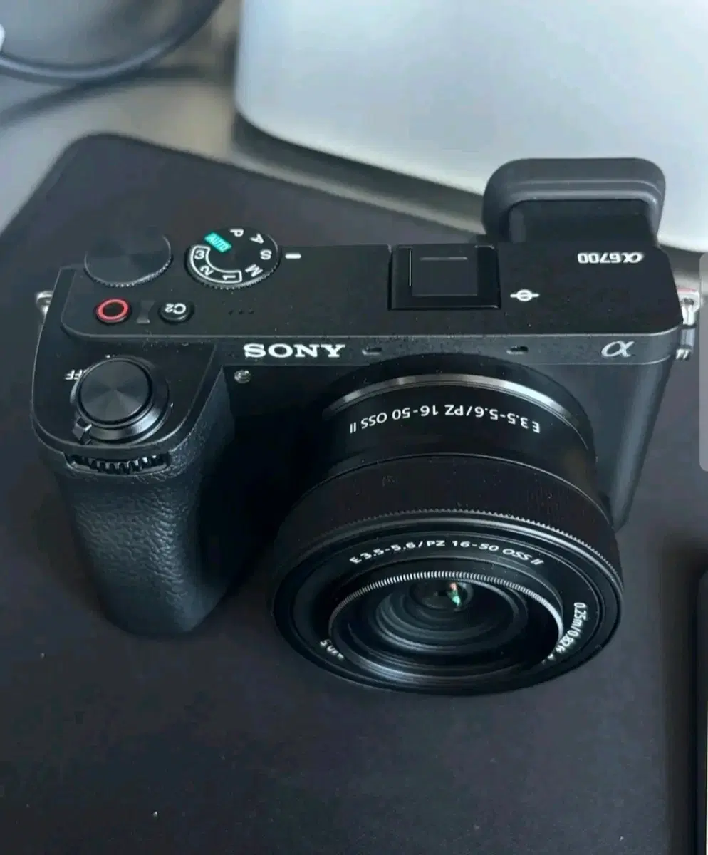 소니 알파 X6700 카메라 16-50mm 렌즈 포함