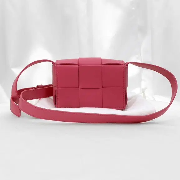 Bottega Veneta(보테가베네타)캔디 카세트 미니 크로스백