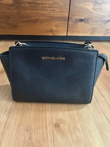 MICHAEL KORS 블랙 숄더백