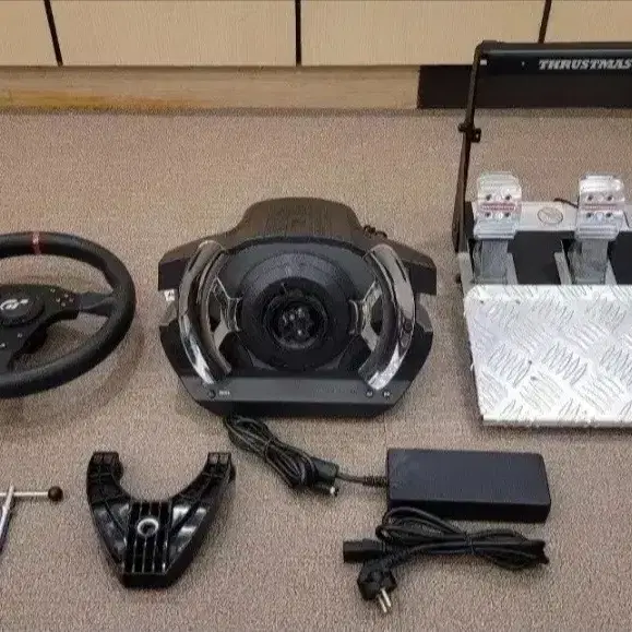 레이싱휠 트러스트마스터 T500 RS 판매