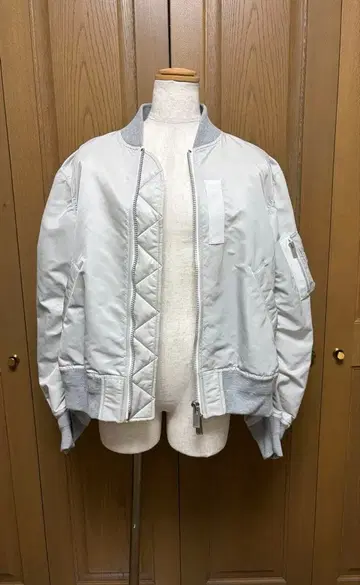 sacai MA-1 플라이트 자켓