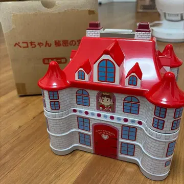 [기간 한정 가격 인하] 현상 당첨품 페코짱 비밀의 보물 상자 성 모양 저금통 굿즈 포함 새상품