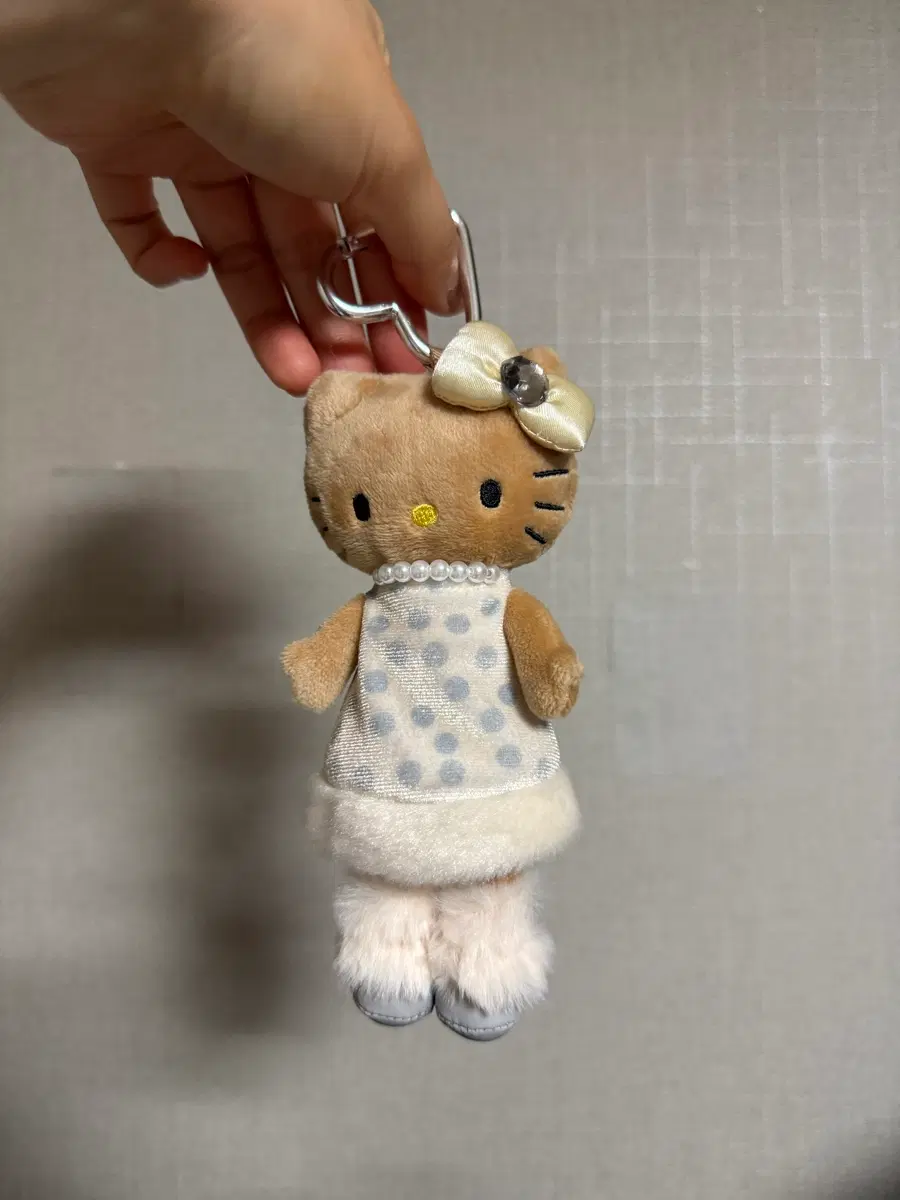 [새상품] 산리오 헬로키티 롱다리 버전 팝니다
